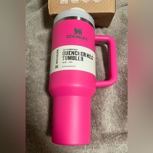 COPY - Stanley 40 oz Pink BNWT